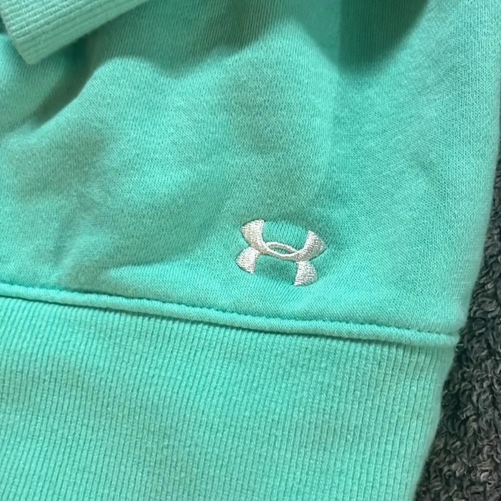 Under Armor crew neck sweatshirt - Picture 2 of 3